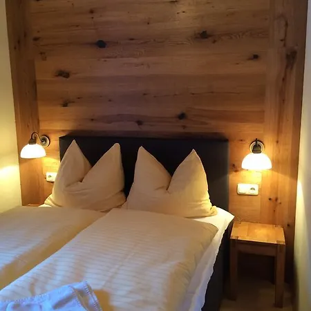 Alm-Apartments Heiligenblut Room photo